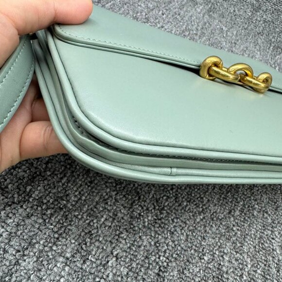 Saint Laurent Leather Shoulder Bag 750-061125 - Picture 6 of 16